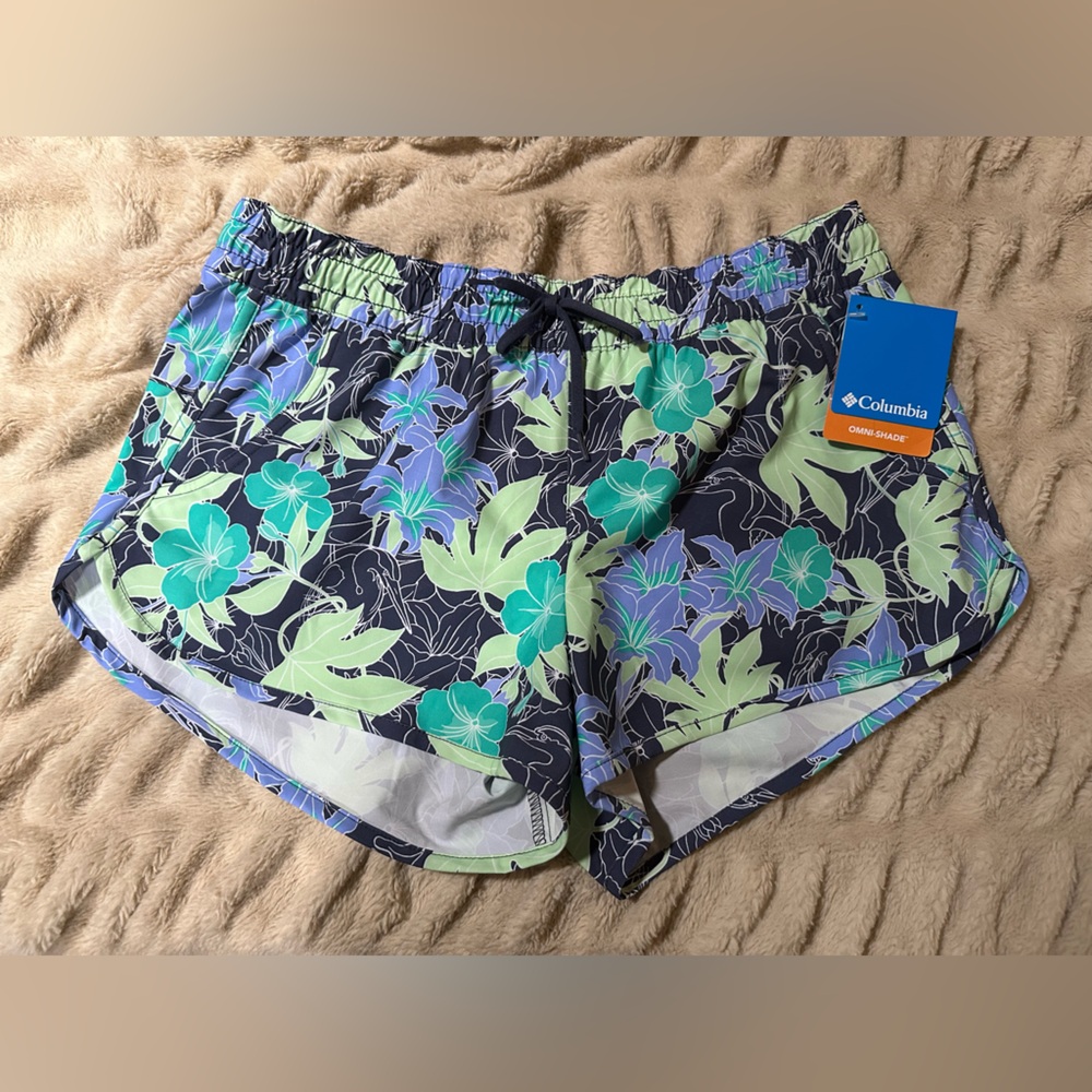 Columbia Leaf & Flower Pattern Shorts - BRAND NWT